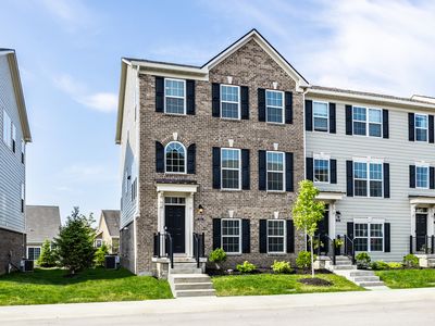 3521 Brampton Ln