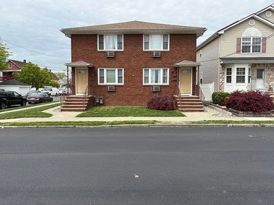 77-79 Heald St