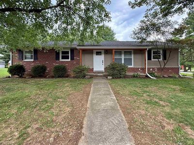 1816 Woodlawn Dr
