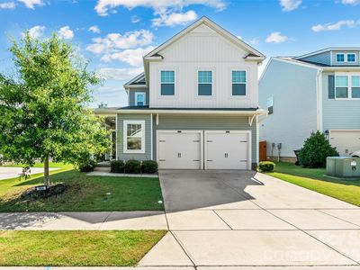 944 Von Buren Blvd