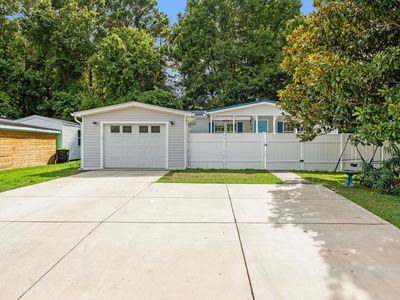 704 Oliver Dr.