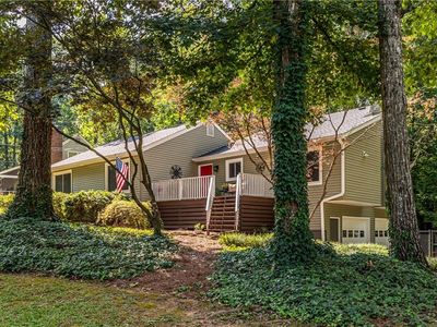 1854 Winding Creek Ln SW