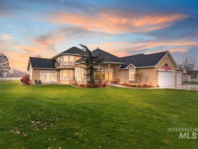 4034 Saint James Loop