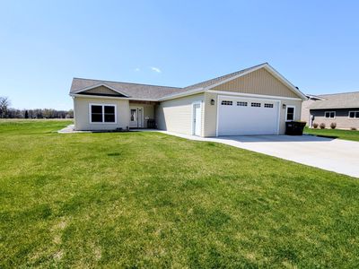 1401 W Fairview Ave