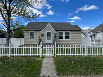 2017 4th Ave S