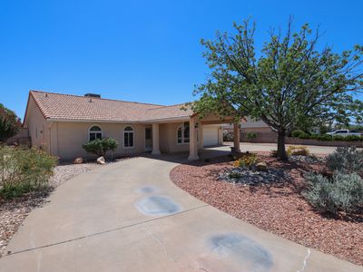 1740 Tamarisk Dr