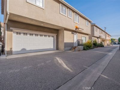 9427 Noble Ave UNIT 103