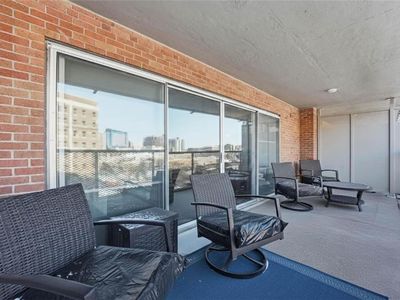 310 W 49th St APT 201