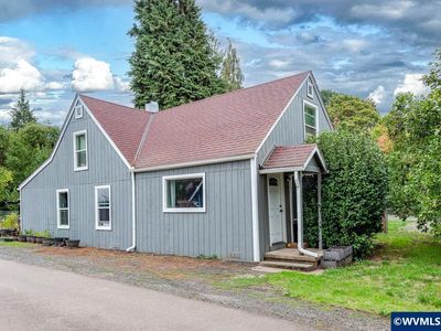 4270 NE Highway 20