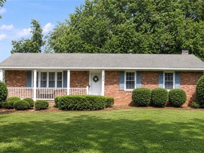 1379 Lynndale Dr