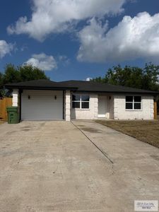385 Mango Ln