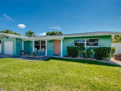 4339 Pelican Blvd