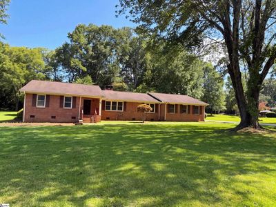 604 Meadowbrook Dr