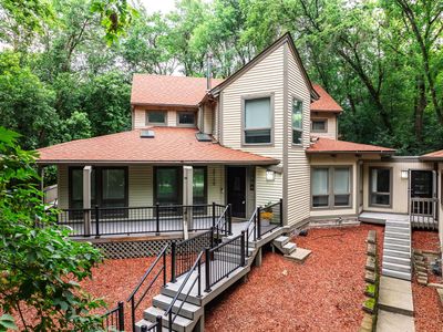 2730 Orchard Ln