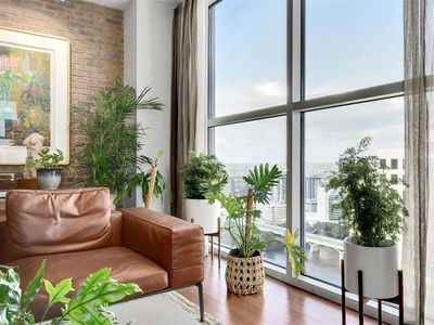 98 San Jacinto Blvd #2401