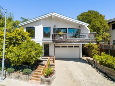 234 Wave Crest Ave