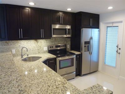 3200 N Palm Aire Dr APT 305