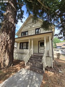 2212 NE 13th Ave