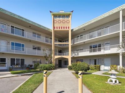 2070 World Parkway Blvd APT 34