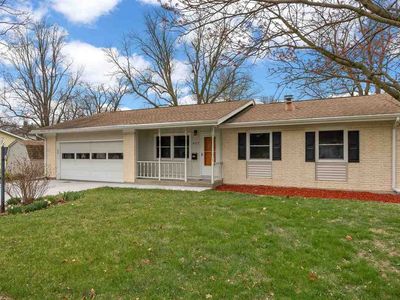 807 N College Ave
