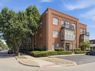 936 Perry St APT 214