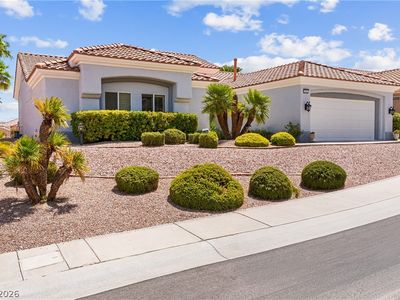 2742 Hartwick Ln