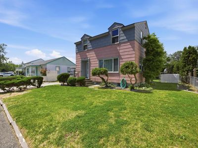 309 Barth Ave