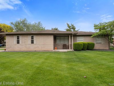 39664 Cadborough Dr