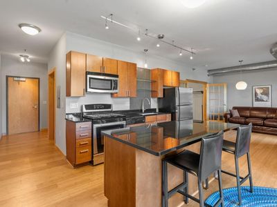 521 2nd St SE APT 303