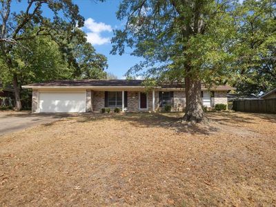 3104 Kathleen Dr