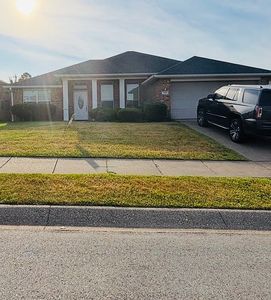 1103 E Park Dr