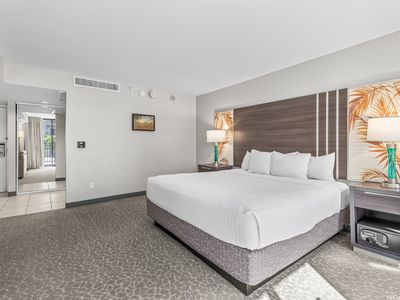 1850 Ala Moana Blvd #206