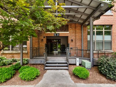 500 N Duke St APT 55105