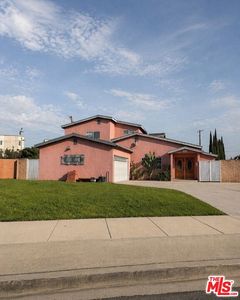 11128 Valjean Ave