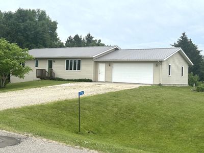 1210 Moor Stone Dr NE