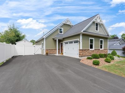 224 Commane Rd W