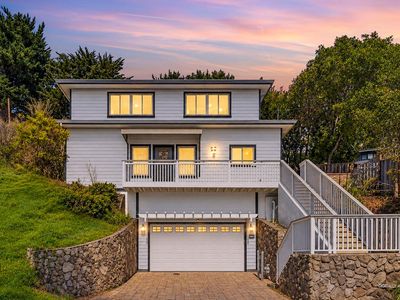 2702 Monte Cresta Dr