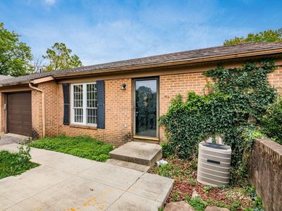 5841 Forest Hills Blvd #5843