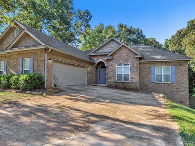 137 Hickory Ln