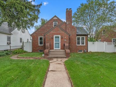 2348 Elm St