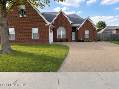 3158 Pinetree Loop S