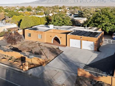 808 Villa Verde Dr SE