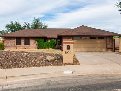 1639 N DRESDEN --