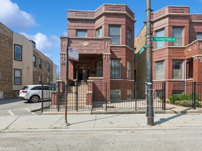 1442 W Irving Park Rd