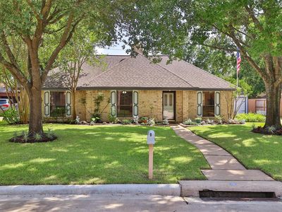 15835 Mesa Gardens Dr