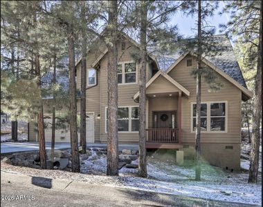 4390 E BURNING TREE Loop