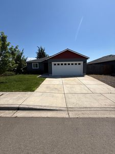 Property at 3852 Valley Meadows Dr, White City, OR