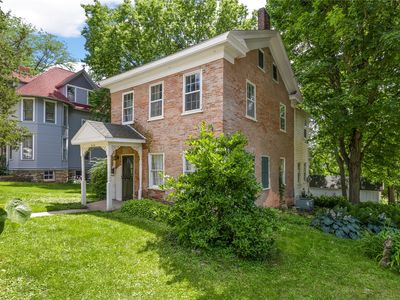 Property at 214 2nd St SE, Mount Vernon, IA