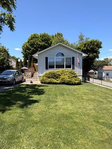 105 Spring St