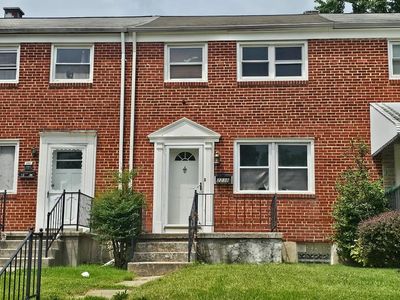 2238 Ellen Ave